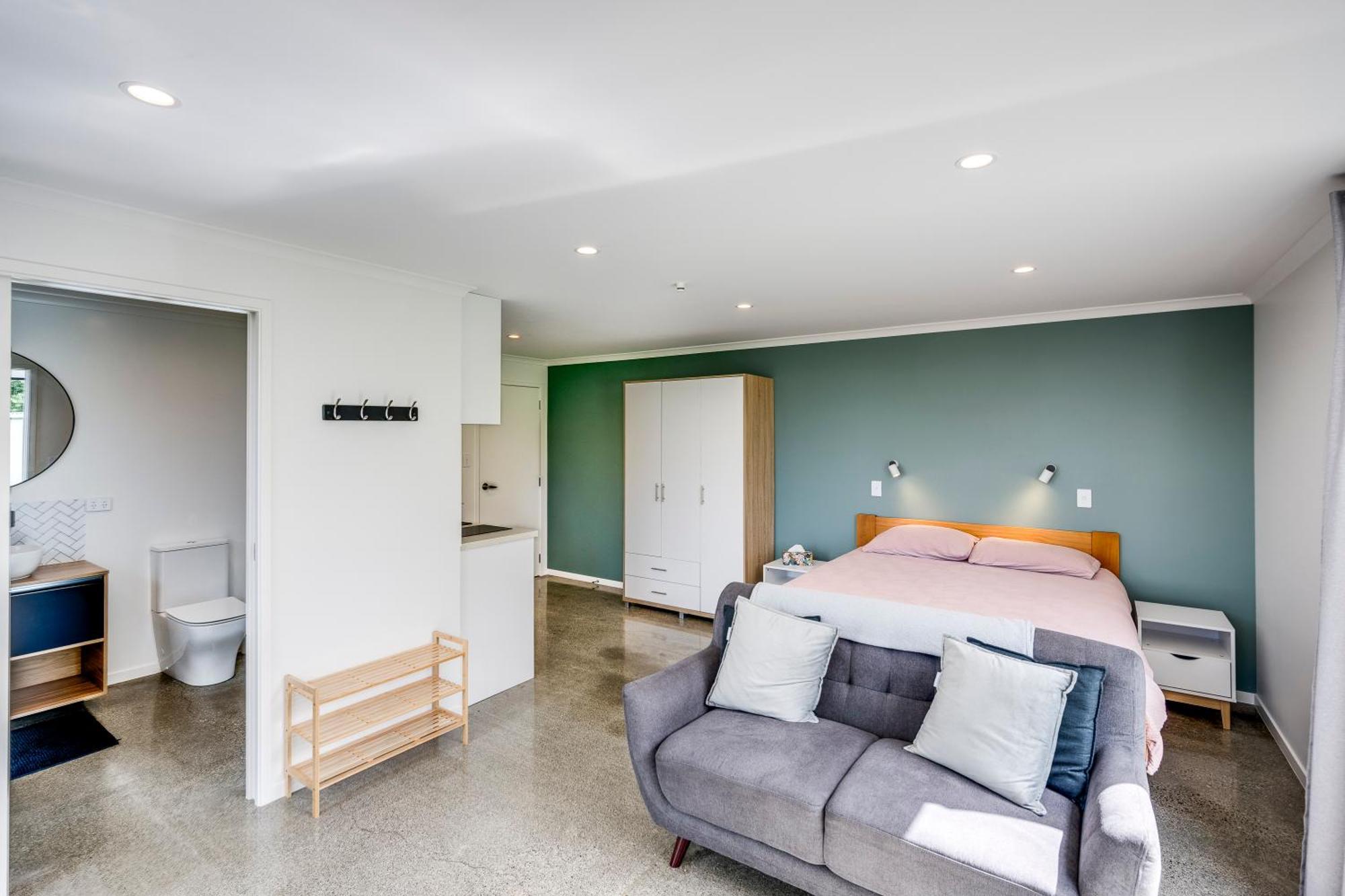 Modern Studio Near Clive River Ngoại thất bức ảnh
